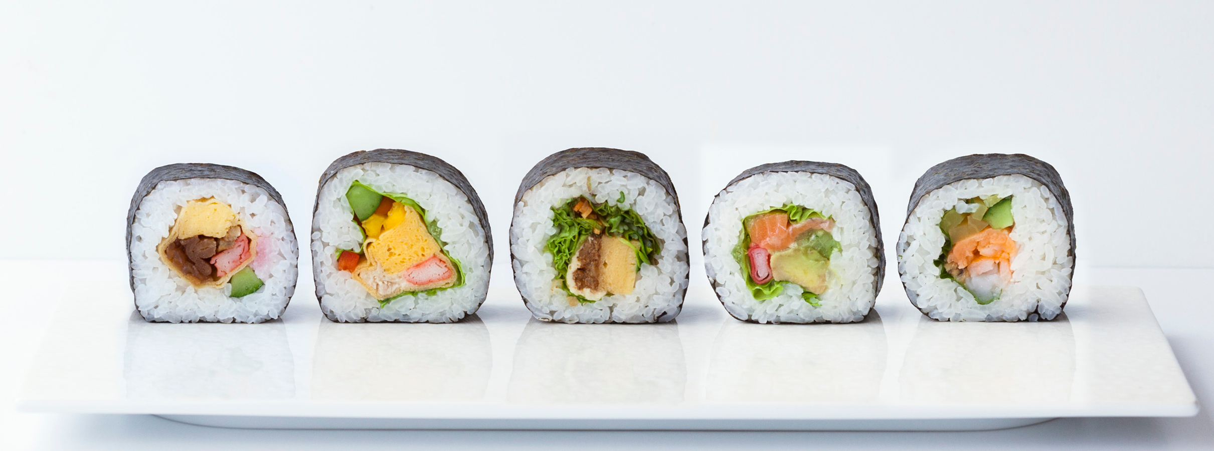 吉田喜九州を代表する５種の巻き芯を使用して作った巻き寿司の断面